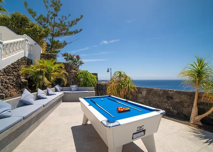 Casa Leon, Exceptional 6 Bed Puerto del Carmen (Lanzarote)