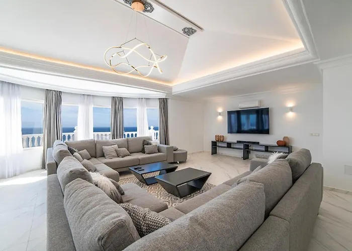 Casa Leon, Exceptional 6 Bed *